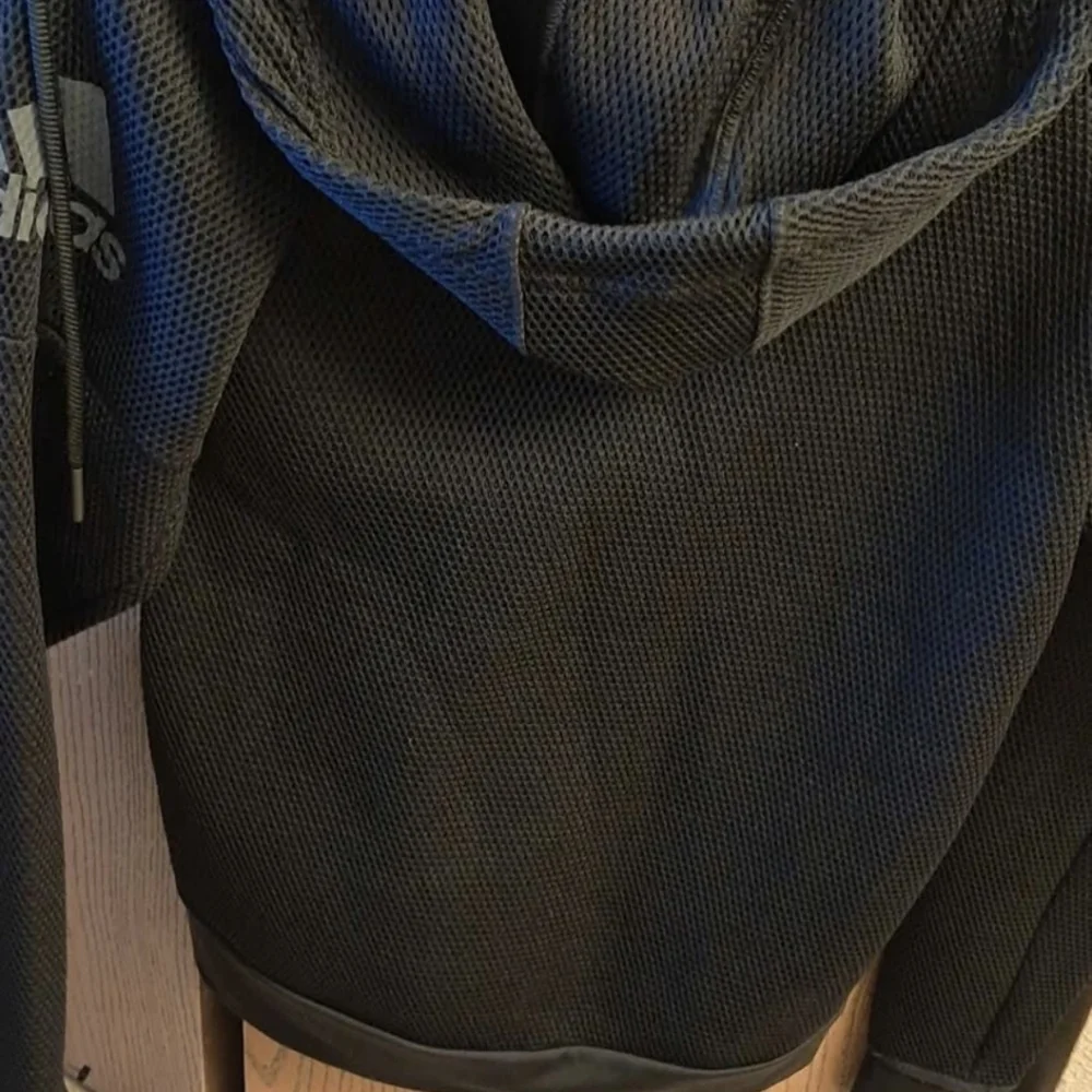 Size Small Adidas Mesh Sweatshirt - Picture 2 of 3